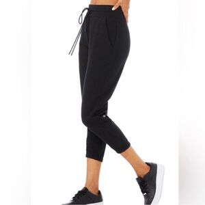 Alo Yoga 7/8 easy sweatpant black xs